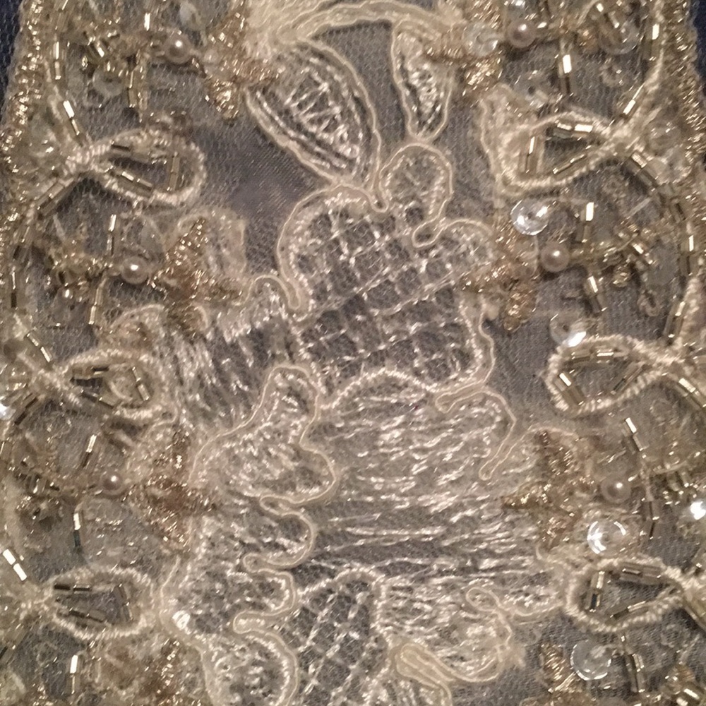 Wedding Dress - Picture 6 of 8